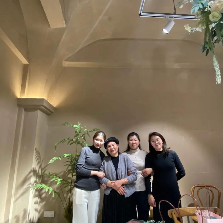 Fuqing Wood Industry ''Goddess Day'' Flower Arrangement Salon