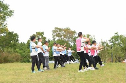 유나이티드와 함께 미래를 창조하는 노력 | 푸칭 우드 산업의 두 번째 팀 빌딩 및 개발 활동이 성공적으로 마무리됩니다!