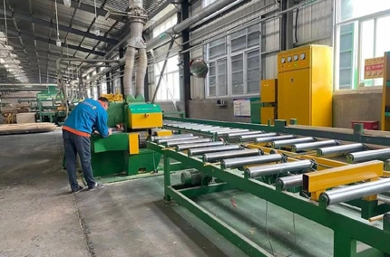 근면 푸칭 사람들 | 행복한 노동절